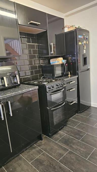 Open Planned Apartment Birkenhead Buitenkant foto